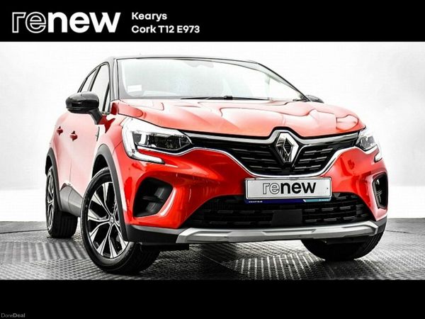 Renault Captur SUV, Petrol, 2023, Red