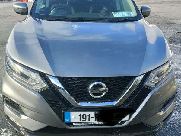 Nissan Qashqai MPV, Diesel, 2019, Grey