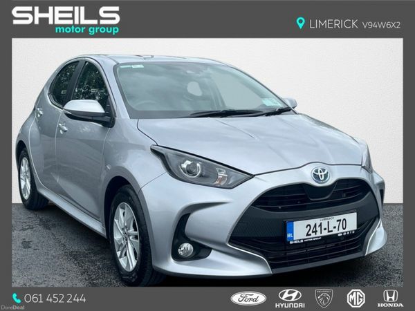 Toyota Yaris Hatchback, Petrol Hybrid, 2024, Grey