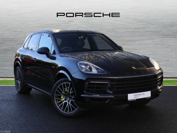 Porsche Cayenne SUV, Petrol Plug-in Hybrid, 2021, Black