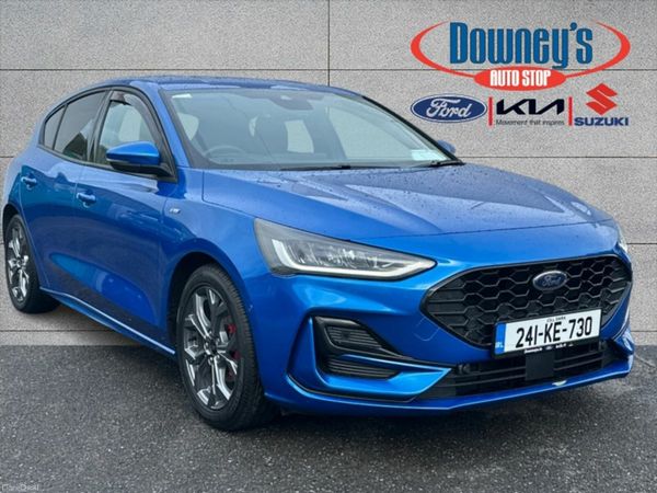Ford Focus Hatchback, Petrol, 2024, Blue