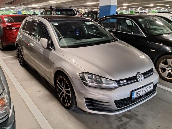 Volkswagen Golf Hatchback, Diesel, 2016, Silver