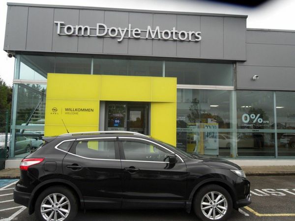 Nissan Qashqai Hatchback, Diesel, 2016, Black