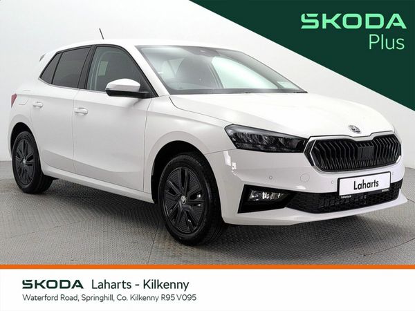 Skoda Fabia Hatchback, Petrol, 2025, White