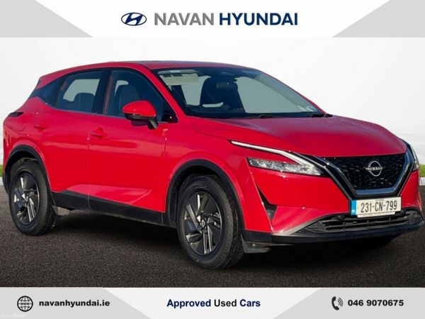 Nissan Qashqai MPV, Petrol, 2023, Red