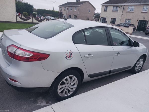 Renault Fluence Saloon, Diesel, 2013, Silver