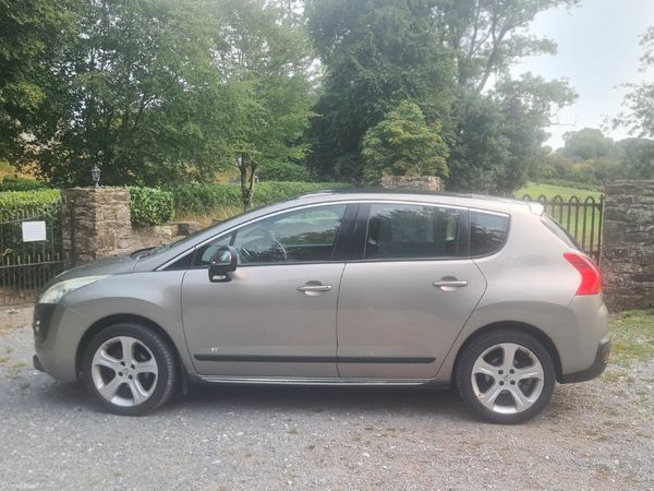 Peugeot 3008 MPV, Diesel, 2010, Grey