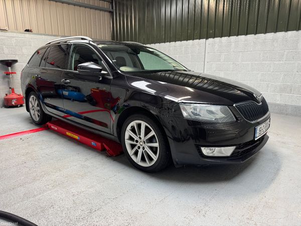 Skoda Octavia Estate, Diesel, 2015, Black