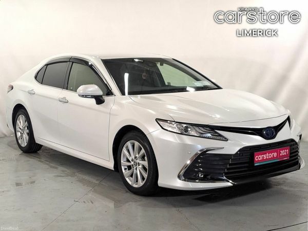 Toyota Camry Saloon, Petrol Hybrid, 2021, White