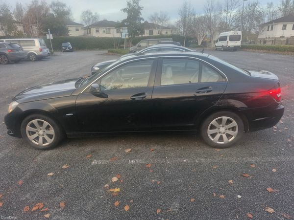Mercedes-Benz C-Class Saloon, Diesel, 2011, Black