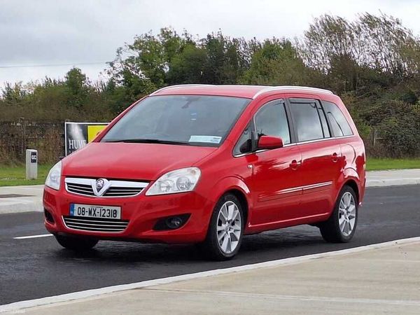 Vauxhall Zafira MPV, Diesel, 2008, Red