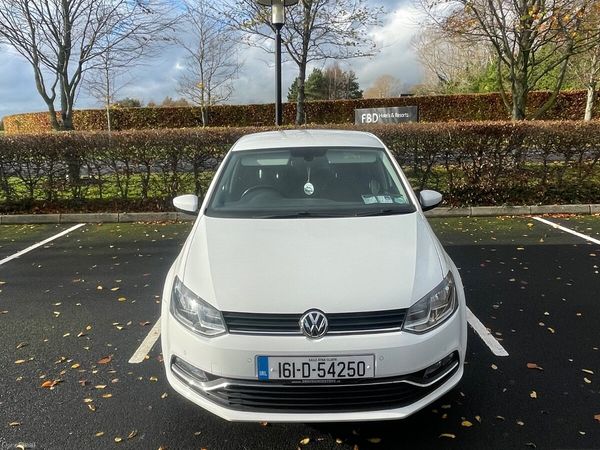 Volkswagen Polo Hatchback, Petrol, 2016, White