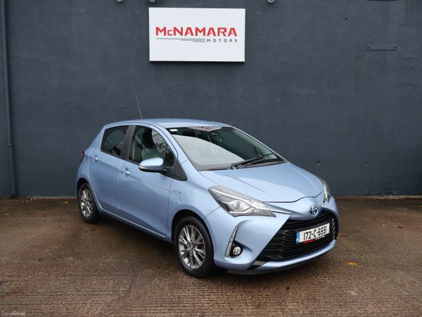 Toyota Yaris Hatchback, Petrol Hybrid, 2017, Blue