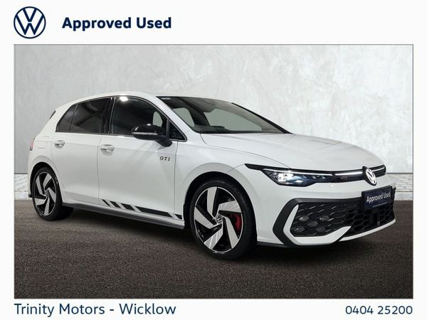 Volkswagen Golf Hatchback, Petrol, 2025, White