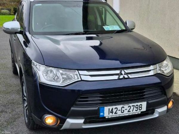 Mitsubishi Outlander SUV, Diesel, 2014, Blue