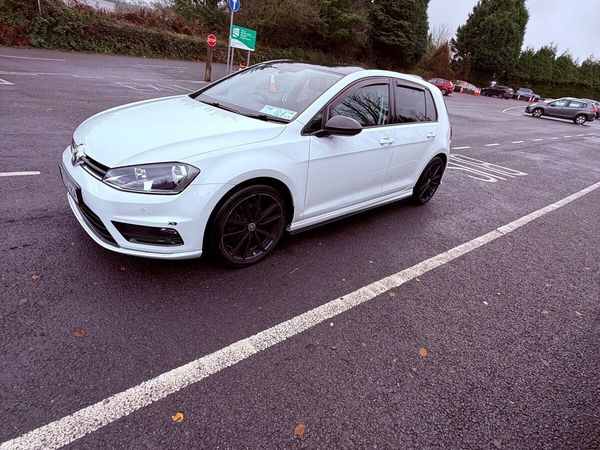 Volkswagen Golf Estate, Diesel, 2017, White