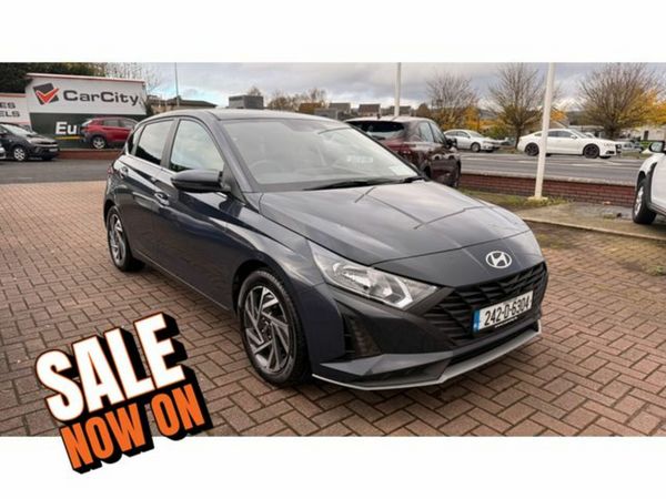 Hyundai i20 Hatchback, Petrol, 2024, Grey