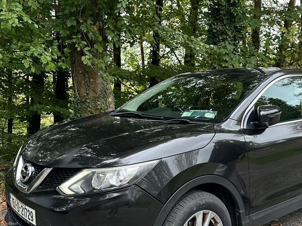 Nissan Qashqai Hatchback, Diesel, 2015, Black
