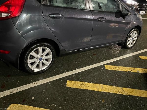 Ford Fiesta Hatchback, Petrol, 2011, Blue