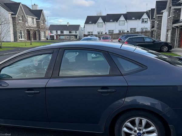 Ford Mondeo Hatchback, Diesel, 2012, Grey
