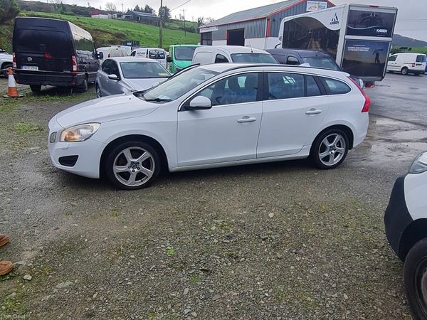 Volvo V60 Estate, Diesel, 2012, White