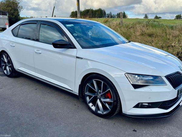 Skoda Superb Saloon, Diesel, 2018, White