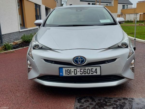 Toyota Prius Hatchback, Petrol Hybrid, 2019, Silver