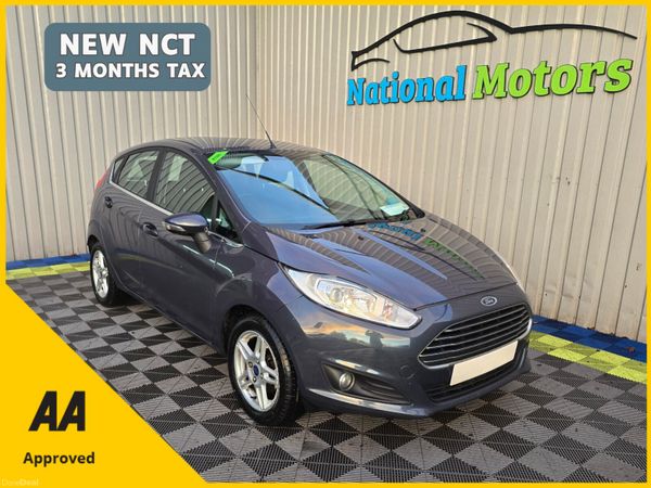 Ford Fiesta Hatchback, Petrol, 2014, Grey