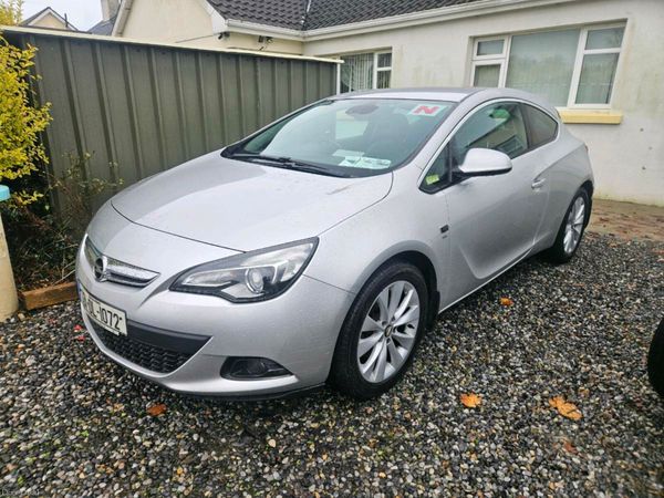 Opel Astra Hatchback, Diesel, 2013, Silver