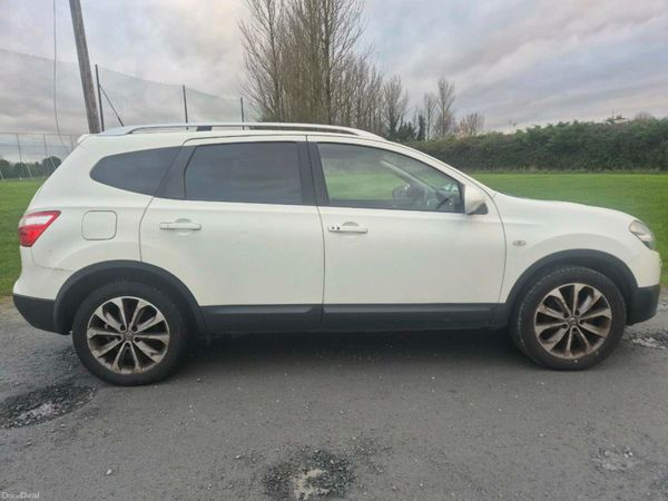 Nissan Qashqai+2 Hatchback, Diesel, 2013, White