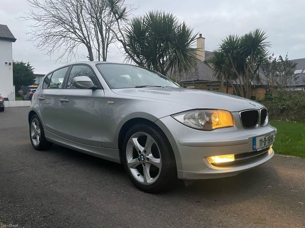 BMW 1-Series Hatchback, Diesel, 2011, Silver