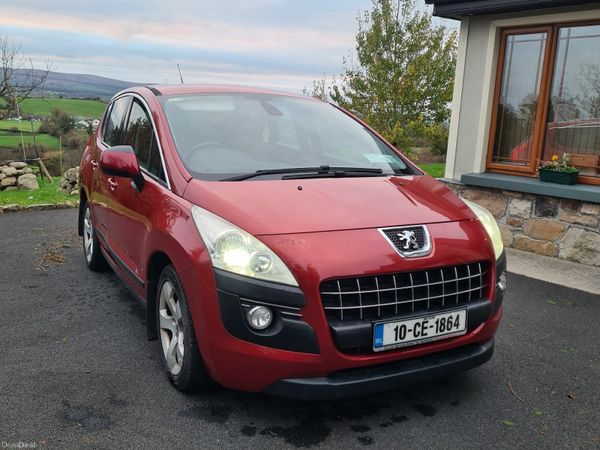 Peugeot 3008 MPV, Diesel, 2010, Red