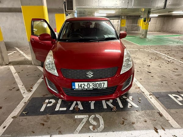 Suzuki Swift Hatchback, Petrol, 2014, Red