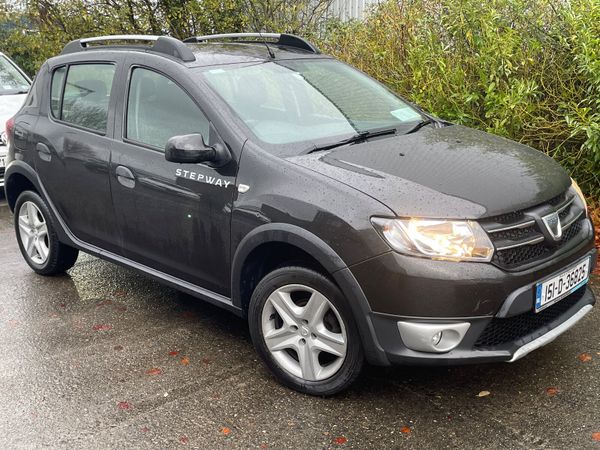 Dacia Sandero Stepway Hatchback, Petrol, 2015, Black