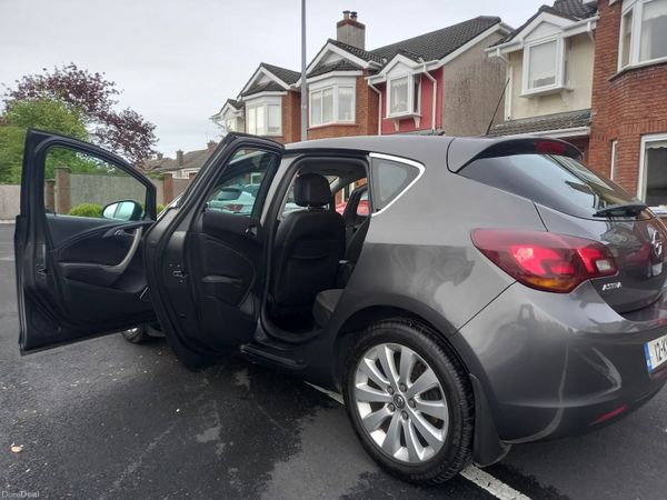 Opel Astra MPV, Diesel, 2012, Grey