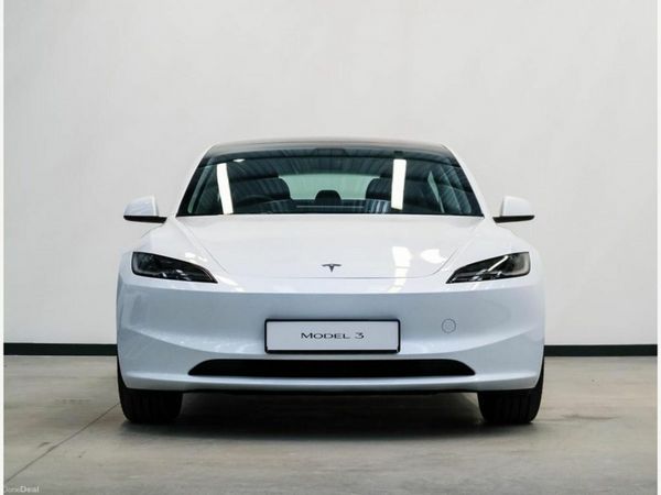 Tesla Model 3 Saloon, Electric, 2025, White