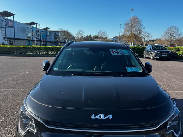 Kia Niro SUV, Hybrid, 2023, Black