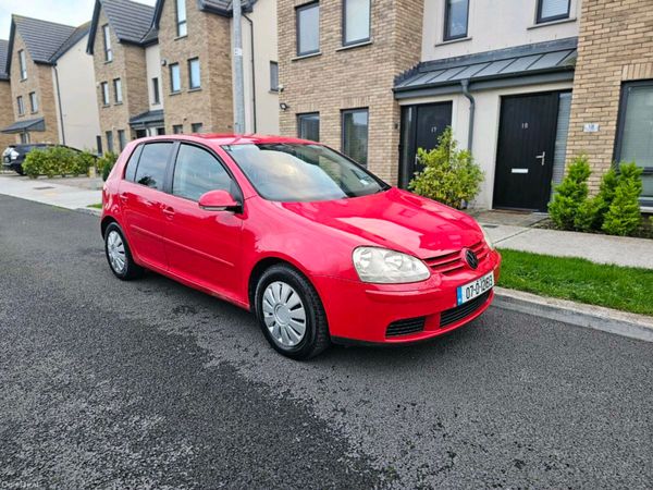 Volkswagen Golf Hatchback, Petrol, 2007, Red