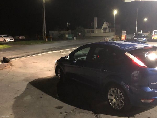 Ford Focus Hatchback, Diesel, 2009, Blue