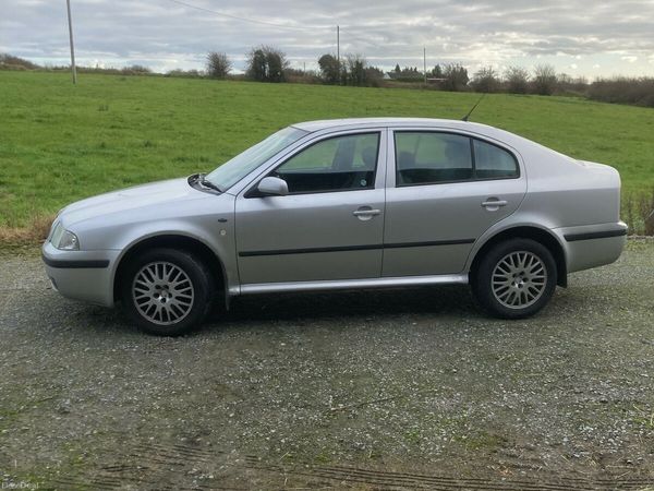 Skoda Octavia Hatchback, Diesel, 2002, Silver