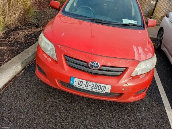 Toyota Corolla Saloon, Diesel, 2010, Red