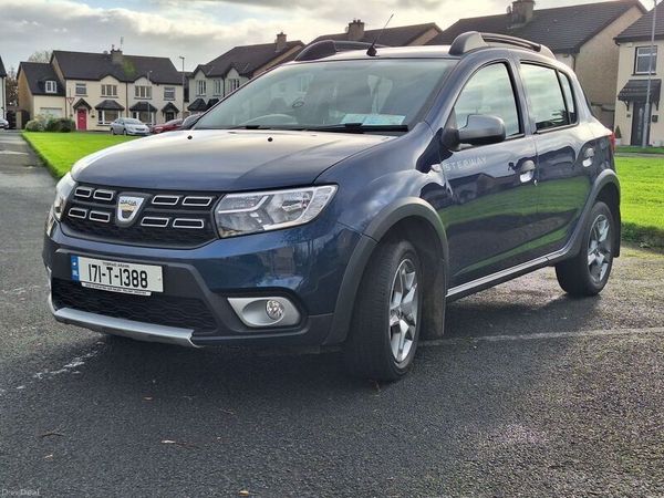 Dacia Sandero Stepway Hatchback, Diesel, 2017, Blue