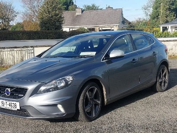 Volvo V40 Hatchback, Diesel, 2015, Grey