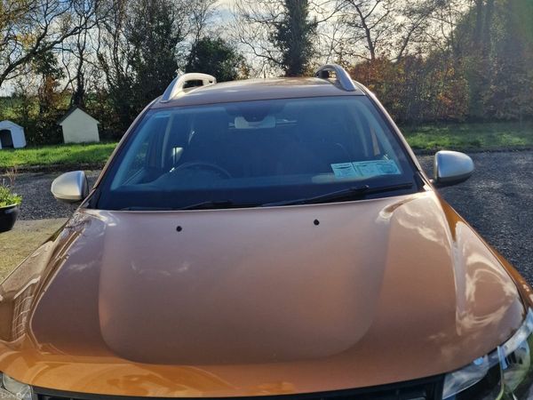 Dacia Duster SUV, Diesel, 2019, Orange