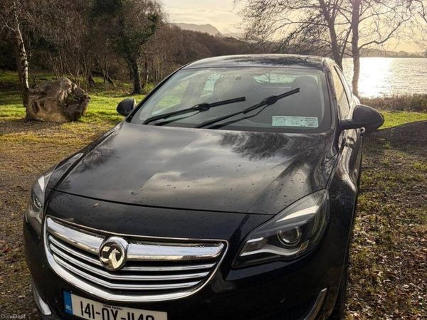 Vauxhall Insignia Hatchback, Diesel, 2014, Black