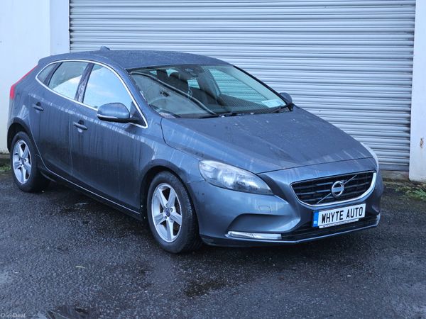 Volvo V40 Hatchback, Diesel, 2014, Grey