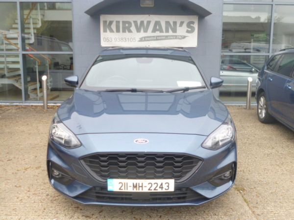 Ford Focus Hatchback, Petrol Hybrid, 2021, Blue