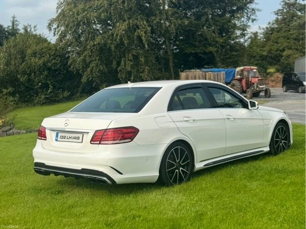 Mercedes-Benz E-Class Saloon, Diesel, 2013, White
