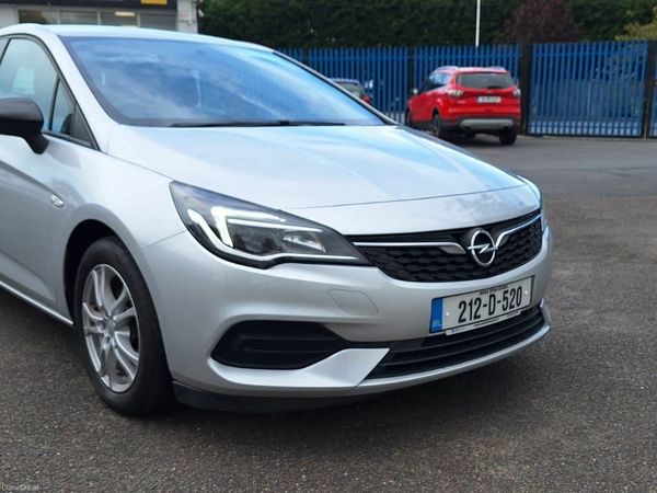 Opel Astra Hatchback, Diesel, 2021, Grey