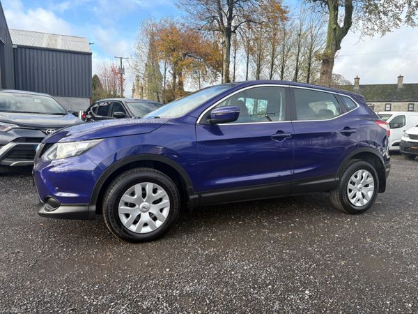 Nissan Qashqai Hatchback, Diesel, 2015, Blue